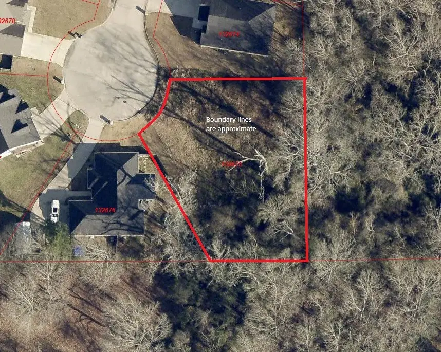 333 Oak Meadow Lane, Lufkin, TX 75904 - Image #2