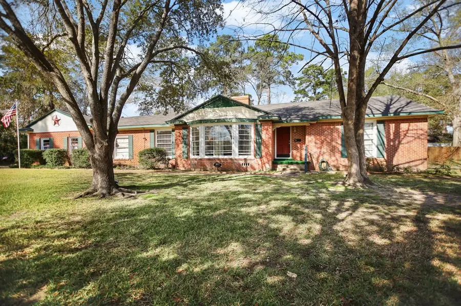 802 Wildbriar Drive, Lufkin, TX 75904 - Image #2