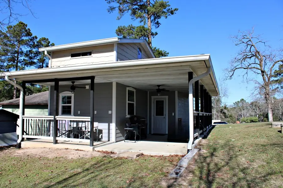 140 E Ridgecrest Drive, Hemphill, TX 77642 - Image #2