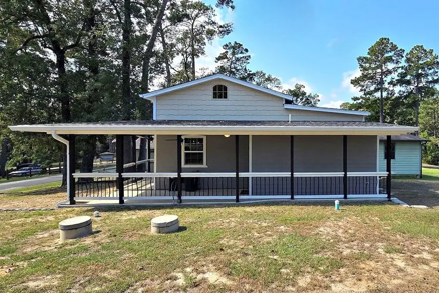 140 E Ridgecrest Drive, Hemphill, TX 77642 - Image #3