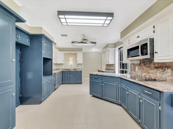 2027 Creekview Bend, Nacogdoches, TX 75965