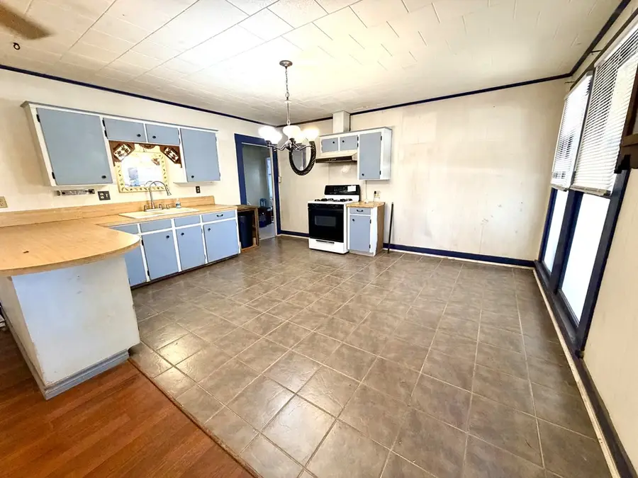 419 Main Street, Newton, TX 75966 - #2