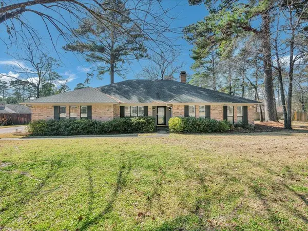 2 Lacosta Circle, Lufkin, TX 75901
