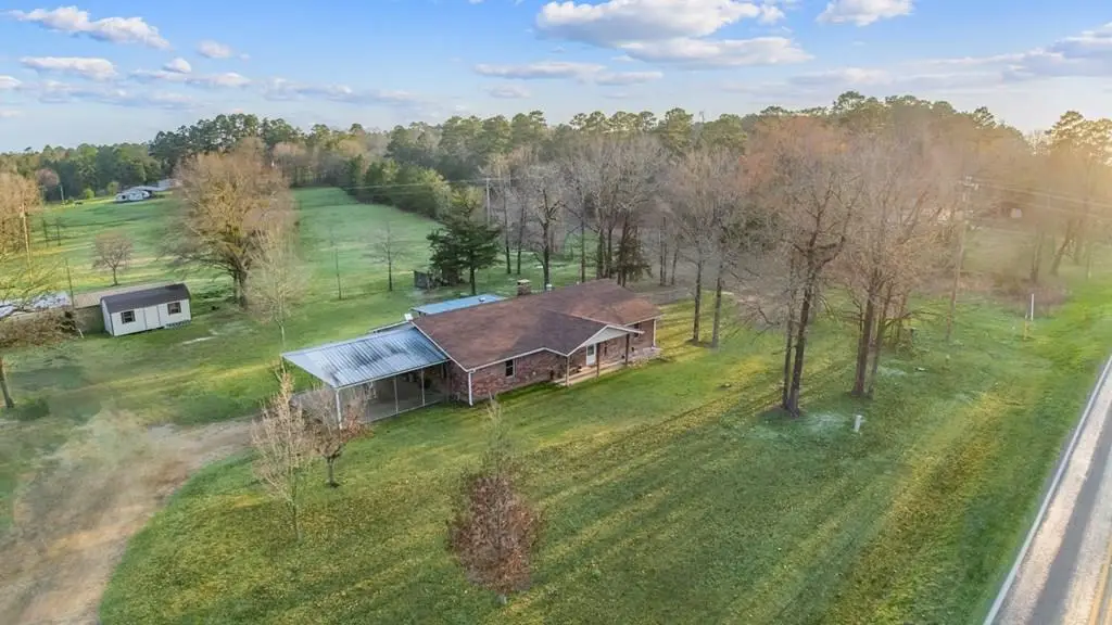 711 S. Temple Ave, Pineland, TX 75968 - #1