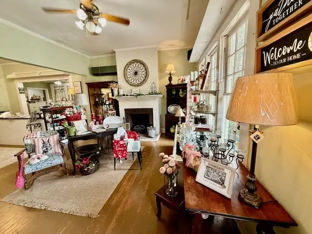 337 College St, Jasper, TX 75951 - #2