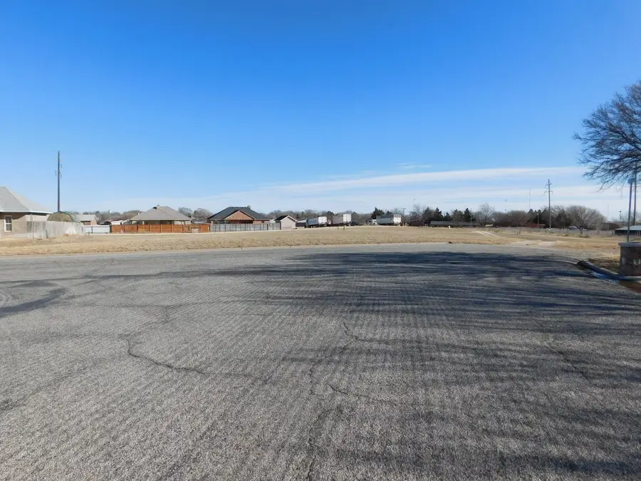 913 W 14th, Muleshoe, TX 79347 - Image #2