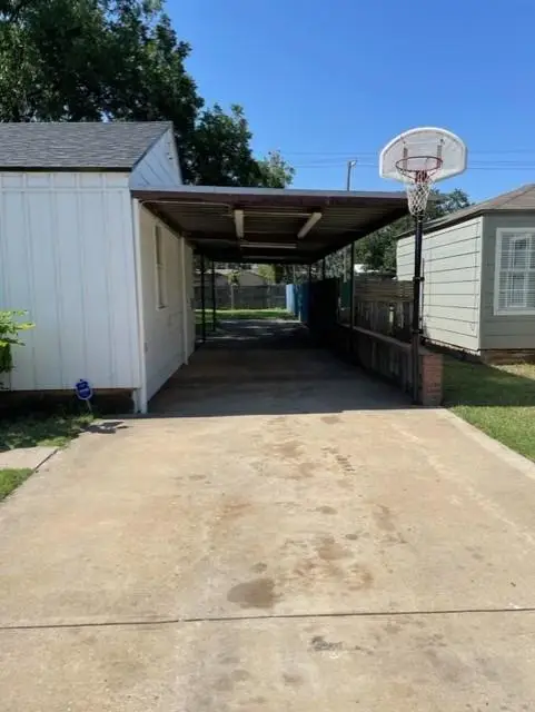 2407 31st Street, Lubbock, TX 79411 - #2