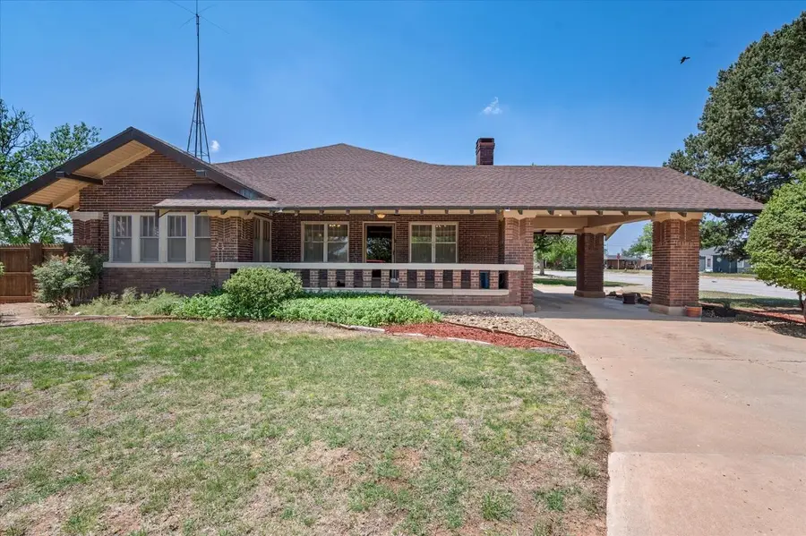 114 Watts Avenue, Ralls, TX 79357 - #2