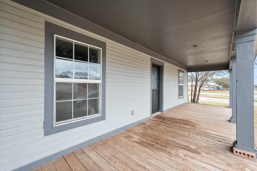 1520 N 7th Street, Tahoka, TX 79373 - Image #2