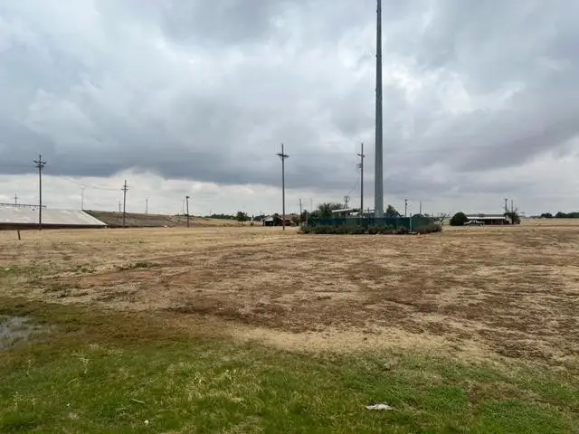 2908 Dimmitt Road, Plainview, TX 79072 - Image #2