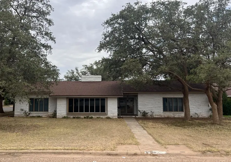 710 N 17th Street, Lamesa, TX 79331 - Image #2