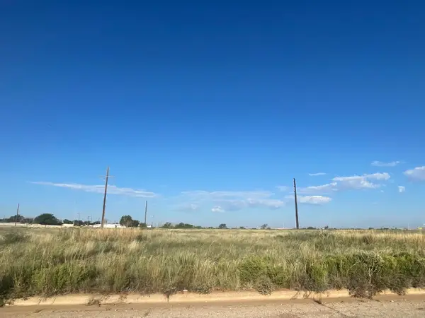 3913 E 2nd Place, Lubbock, TX 79403