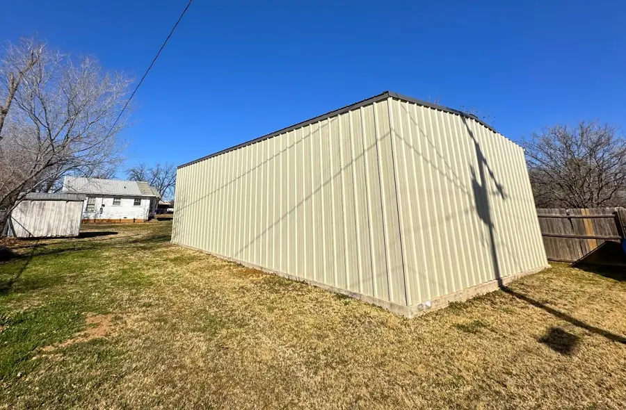 610 Trumbull Avenue, Spur, TX 79370 - Image #3