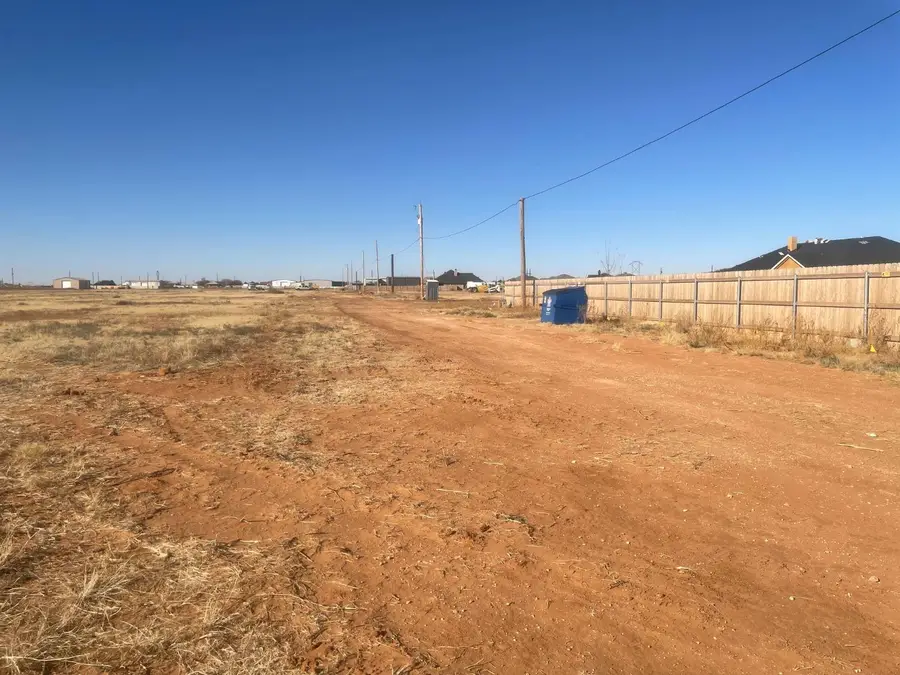 1308 S Flint Avenue, Wolfforth, TX 79382 - Image #3