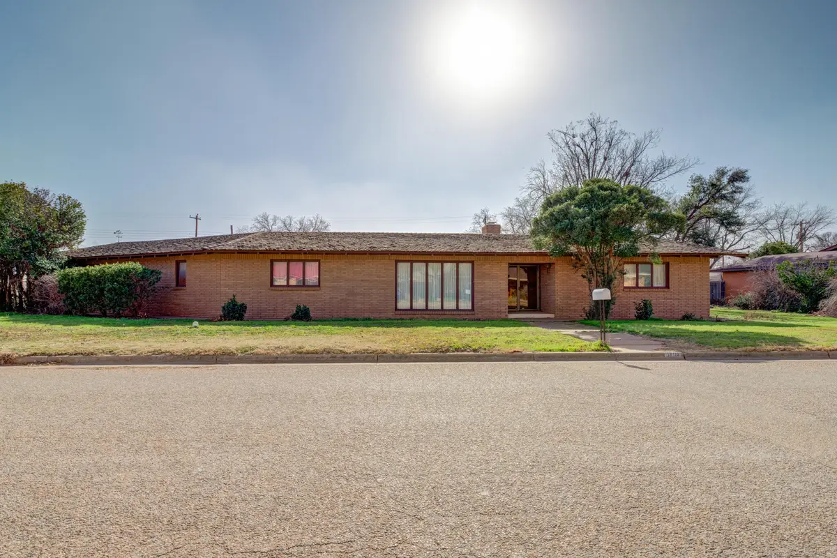 1701 N 7th Street, Tahoka, TX 79373 - Image #1