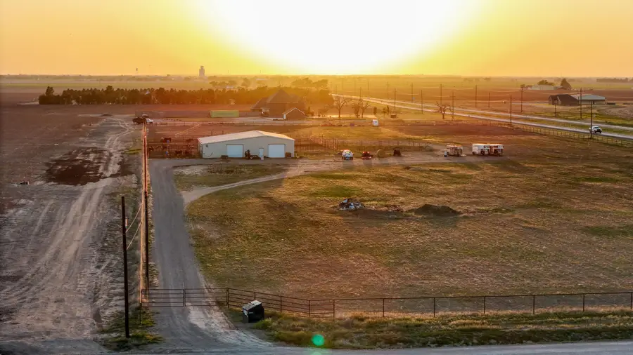 6801 N County Rd 3600, Idalou, TX 79329 - Image #2