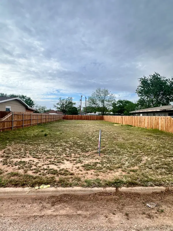 213 E 36th Street, Lubbock, TX 79404