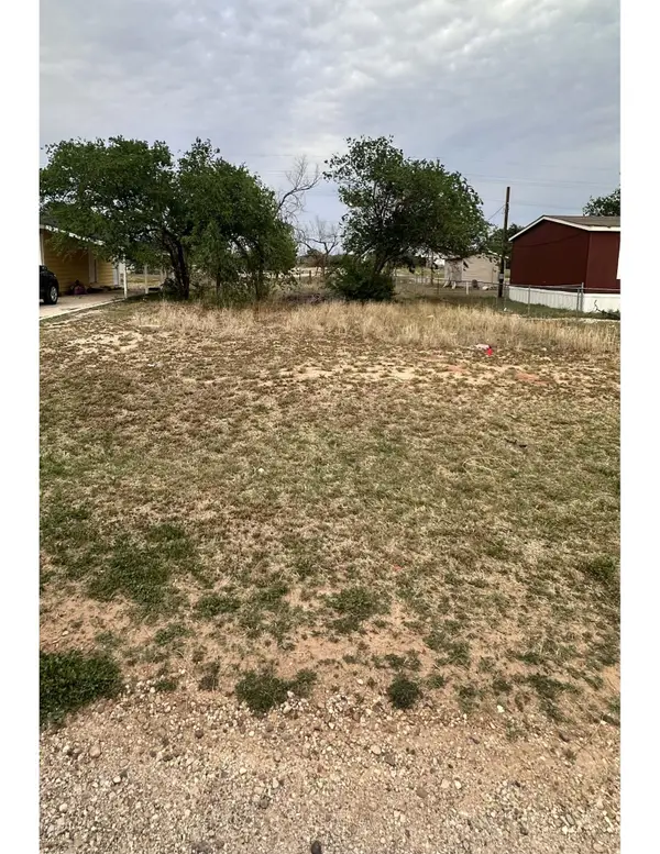 430 S 2nd Street, Slaton, TX 79364