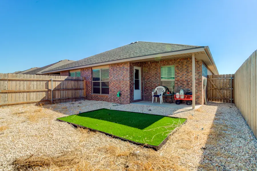 2109 Avenue J, Lubbock, TX 79411 - Image #2