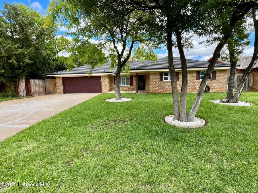 1302 Itasca Street, Plainview, TX 79072 - Image #2
