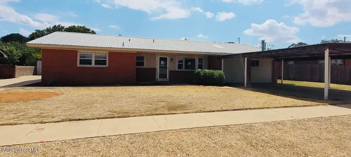 704 E Hayes Avenue, Morton, TX 79346 - Image #1