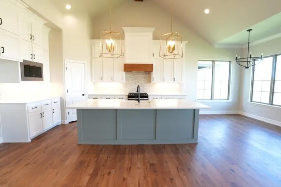 1110 N 6th Street, Wolfforth, TX 79382 - Image #2