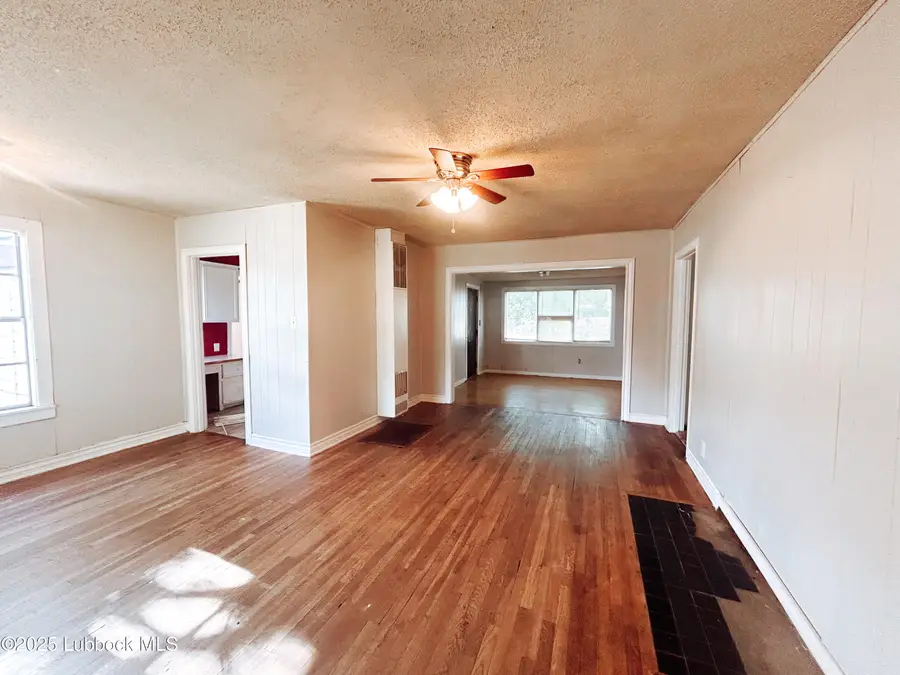 2406 32nd Street, Lubbock, TX 79411 - #2
