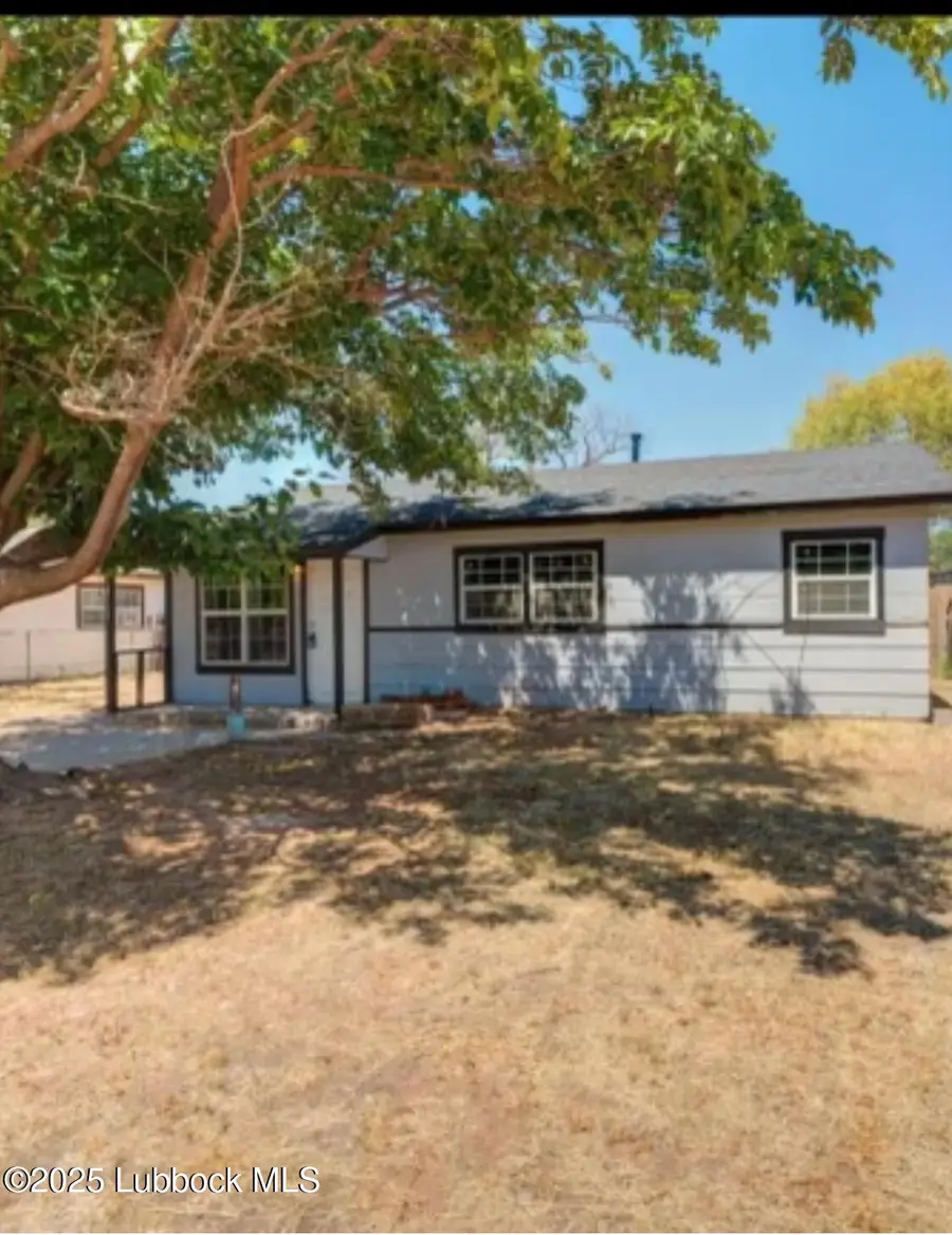 2715 E 2nd Place, Lubbock, TX 79403 - Image #2