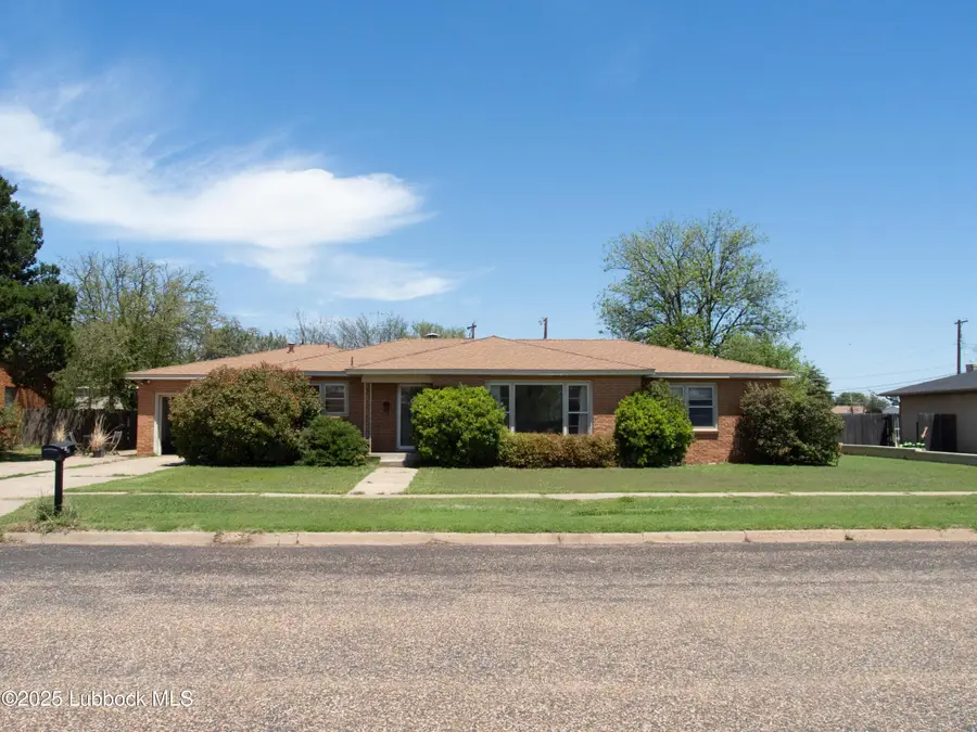 824 W Tennessee Street, Floydada, TX 79235 - Image #3