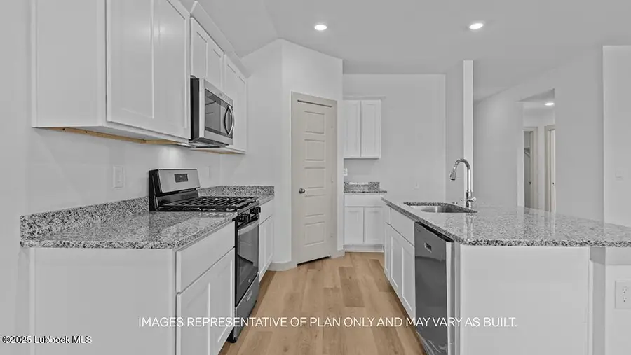 7429 9th Street, Lubbock, TX 79416 - #2