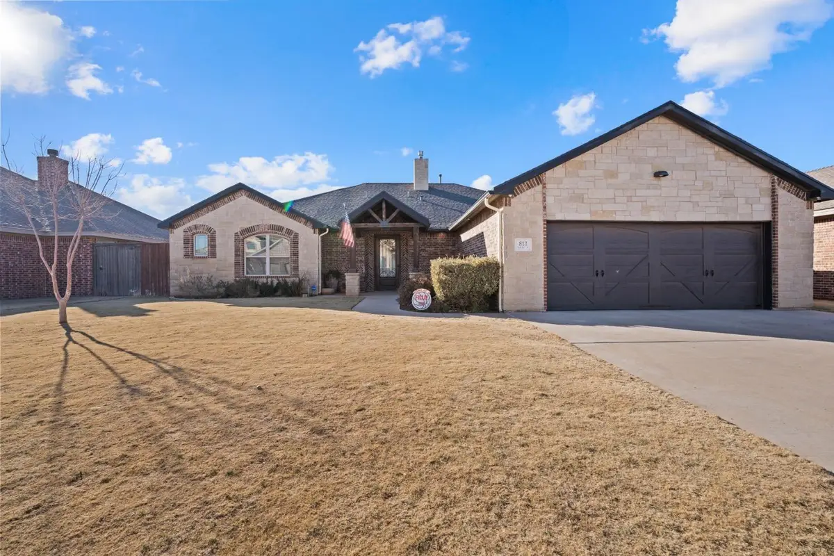 813 Avenue T, Shallowater, TX 79363 - Image #1