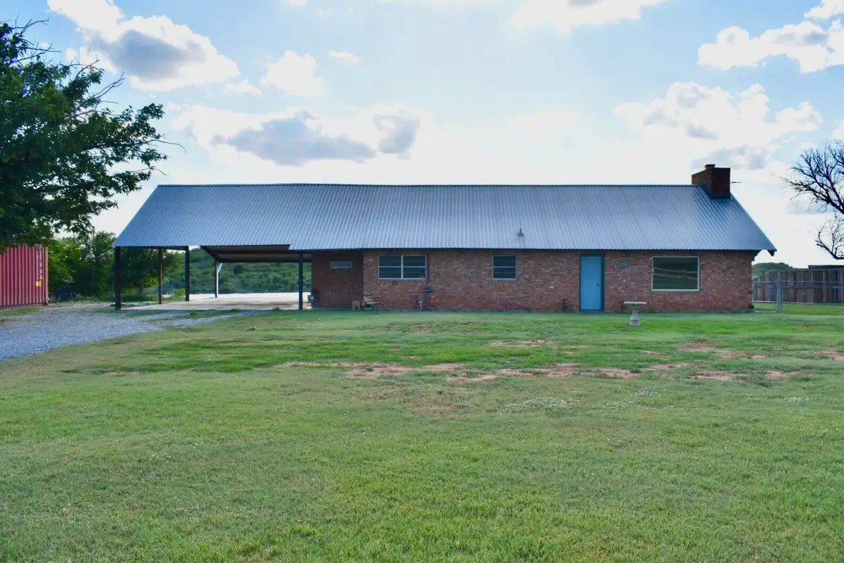 364 Wharton Drive, Seymour, TX 76380 - Image #1