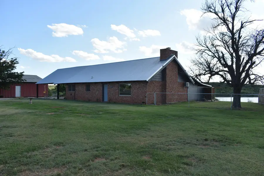 364 Wharton Drive, Seymour, TX 76380 - Image #3