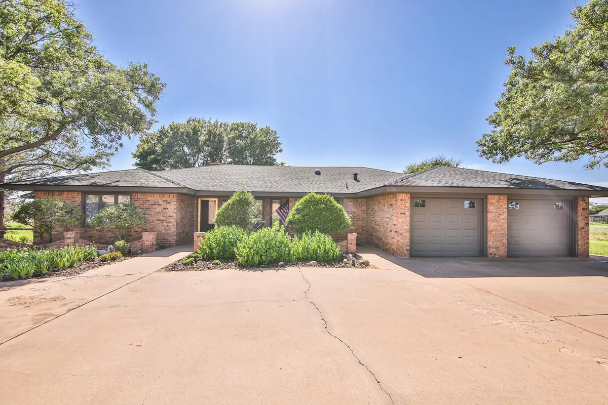 400 N Sherman Avenue, Levelland, TX 79336 - Image #1