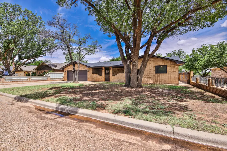 2102 S 4th Street, Lamesa, TX 79331 - Image #2