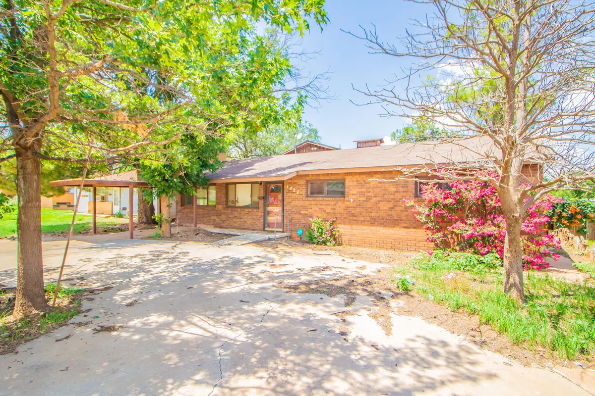 1421 E Cardwell Street, Brownfield, TX 79316 - Image #1