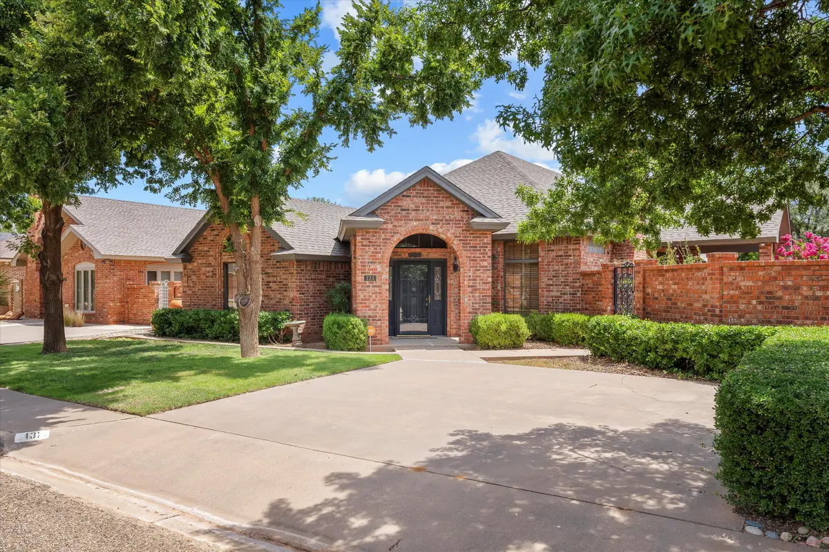 131 Aransas Avenue, Levelland, TX 79336 - Image #1