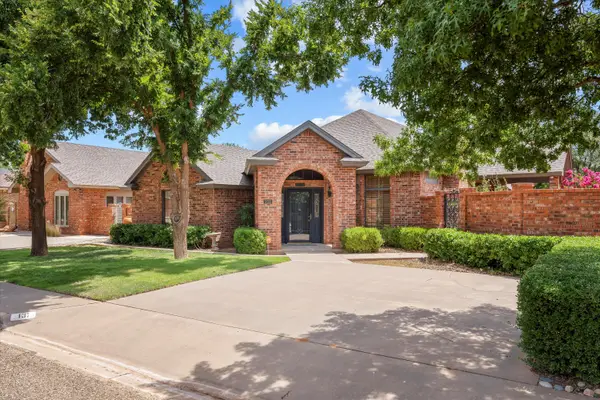 131 Aransas Avenue, Levelland, TX 79336