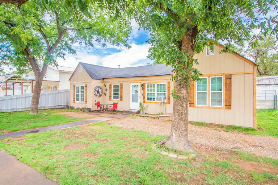 1501 8th Street, Levelland, TX 79336 - Image #2