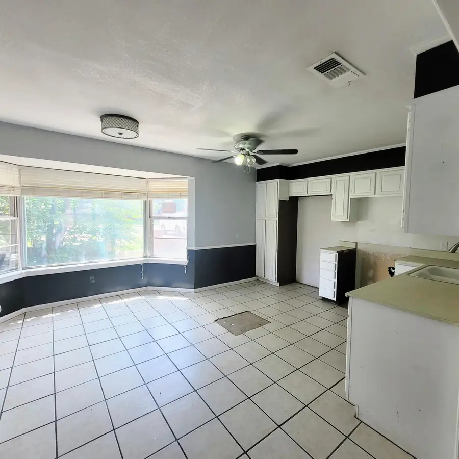 104 Holly Circle, Levelland, TX 79336 - Image #3