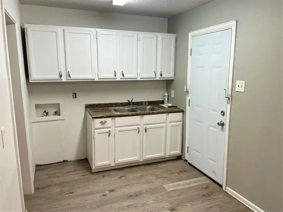 2718 E 10th Street, Lubbock, TX 79403 - Image #3