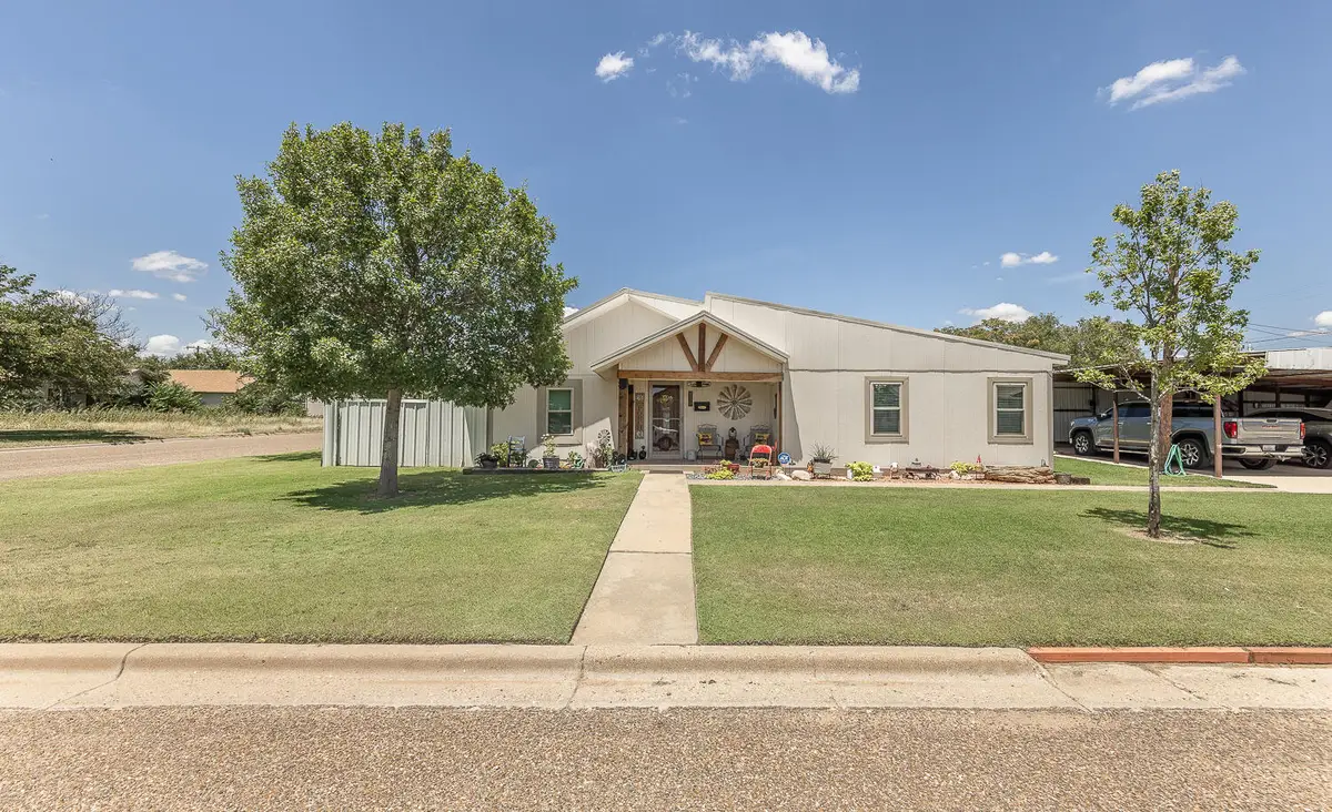 450 S 12th Street, Slaton, TX 79364 - Image #1