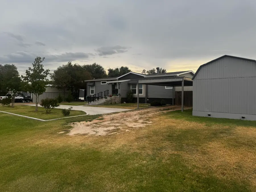 313 Pierce, Whiteface, TX 79379 - Image #2