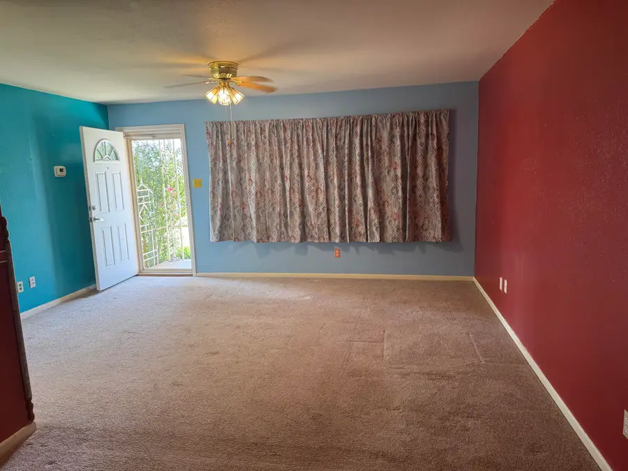 645 S Grain Avenue, Crosbyton, TX 79322 - Image #2