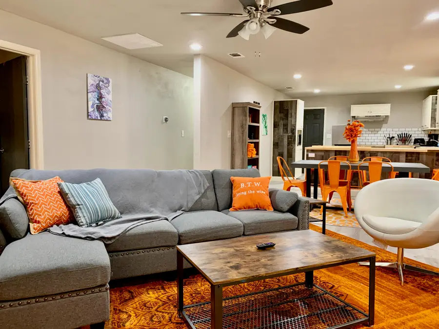 2406 Avenue U, Lubbock, TX 79411 - Image #2