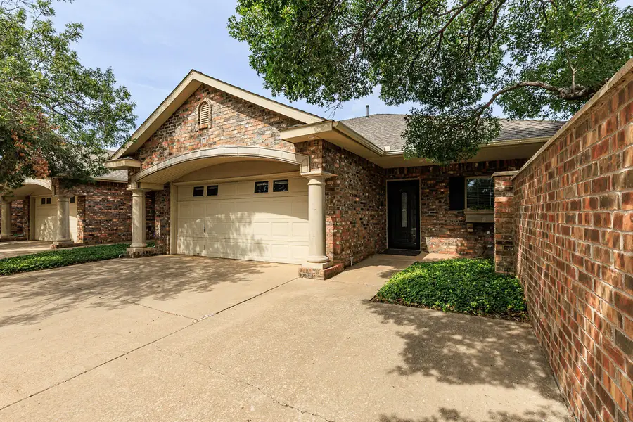 5811 11th Place, Lubbock, TX 79416 - Image #3