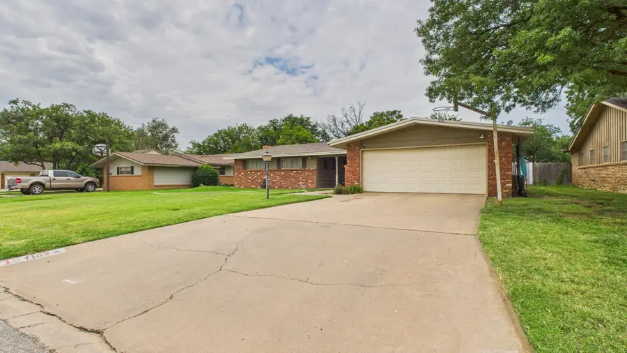 1107 Garland, Plainview, TX 79072 - Image #2