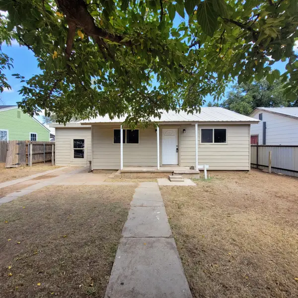 1615 Grant Street, Levelland, TX 79336
