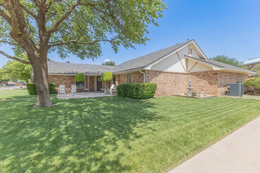6109 Elkhart Avenue, Lubbock, TX 79424 - Image #2