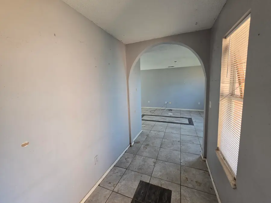 1605 E 33rd Street, Plainview, TX 79072 - Image #2